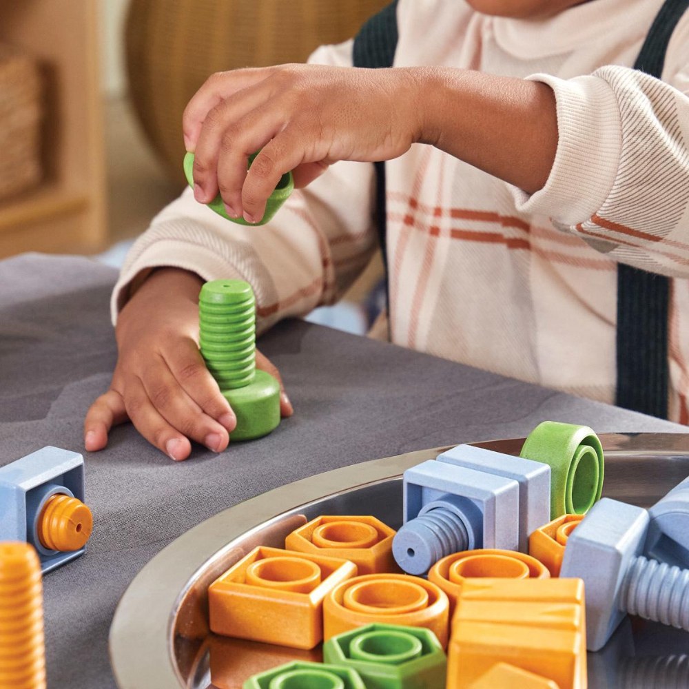 TickiT 74001 Dadi E Bulloni In Legno Arcobaleno – 7 Pezzi, Colori Dell'Arcobaleno, Per Bambini 12+ Mesi