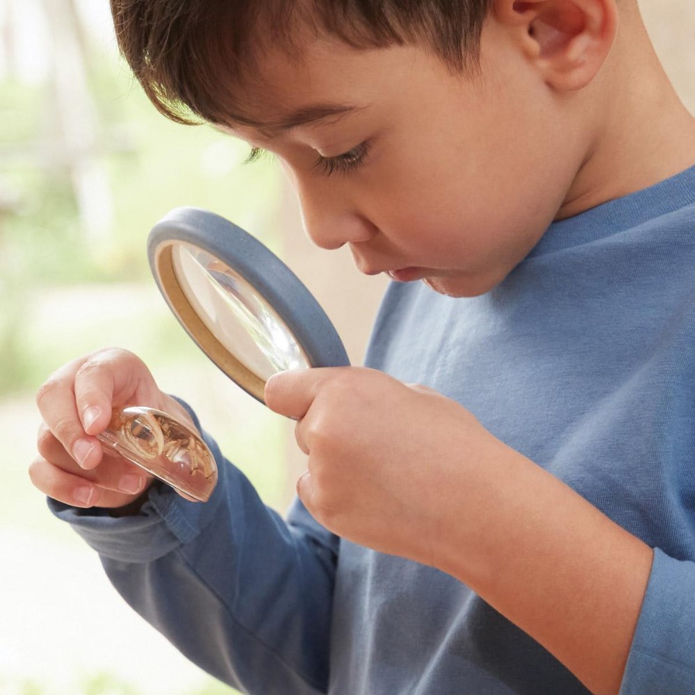 (Red) - Kids Magnifying Glass Handheld Jumbo Magnifiers with Stand, Exploration Play Reading Magnifier for Children, 5X Magnification Loupe (Ages 3+)