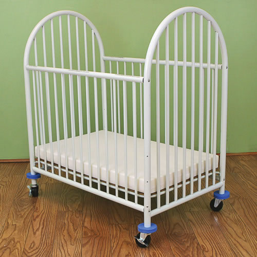 Arched White Mini Crib