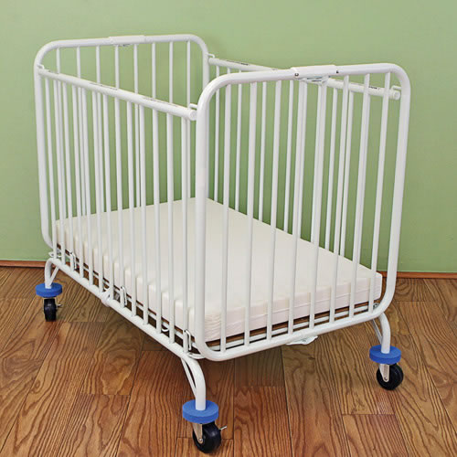 Deluxe Folding Compact Crib