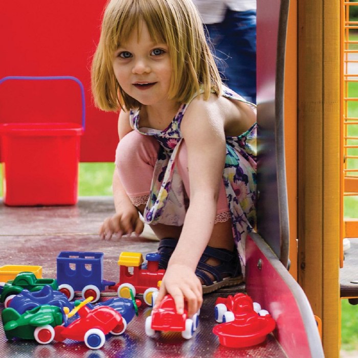 Alternate Image #1 of VikingToys Tug Boat - Single