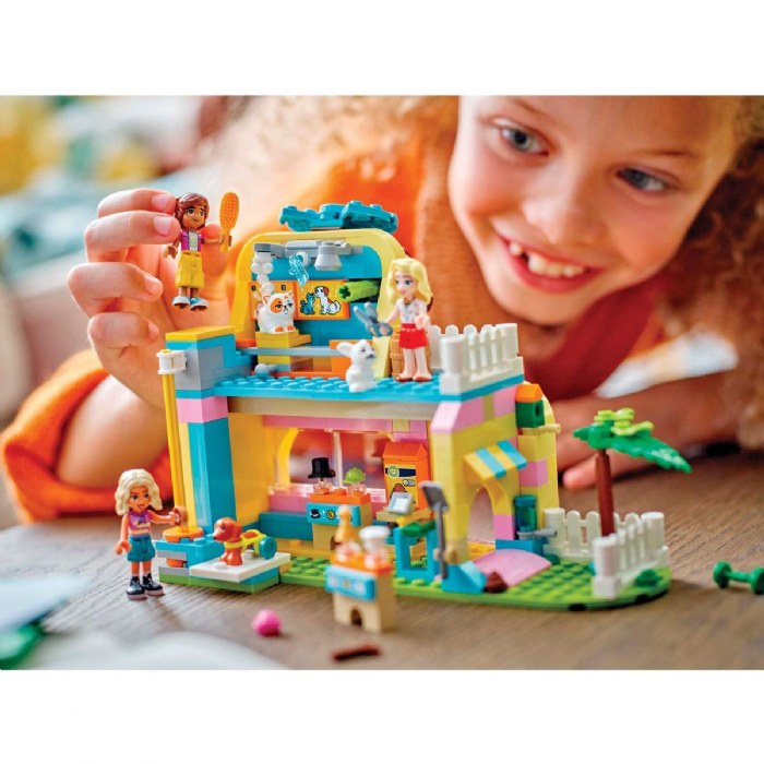 Alternate Image #1 of LEGO&reg; Friends Pet Accessories Shop - 42650