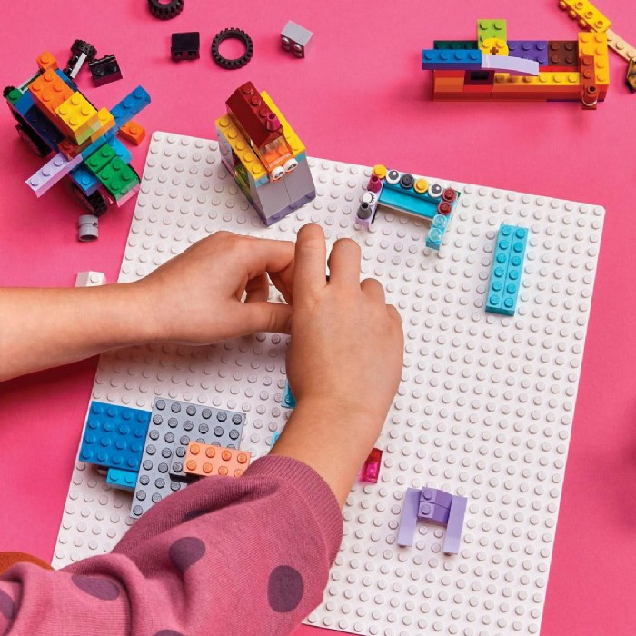 Alternate Image #1 of LEGO&reg; Classic White Baseplate - 11016