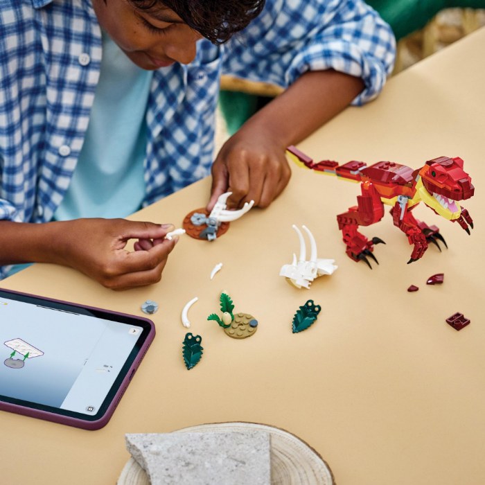 Alternate Image #1 of LEGO&reg; Creator Fierce Dinosaur - 31379