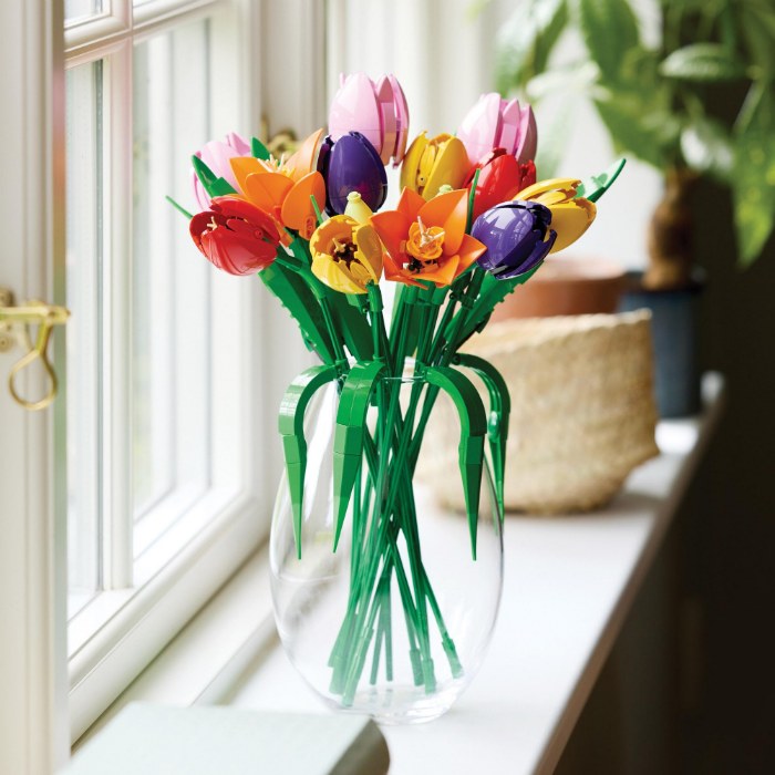 Alternate Image #1 of LEGO&reg; Botanicals Tulip Bouquet - 11501