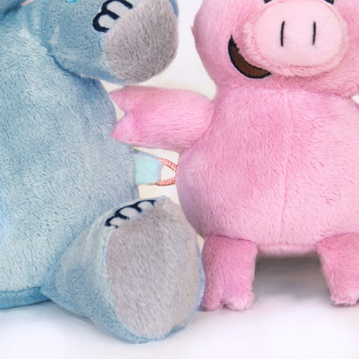 Alternate Image #1 of Elephant 7" & Piggie 5" Plush