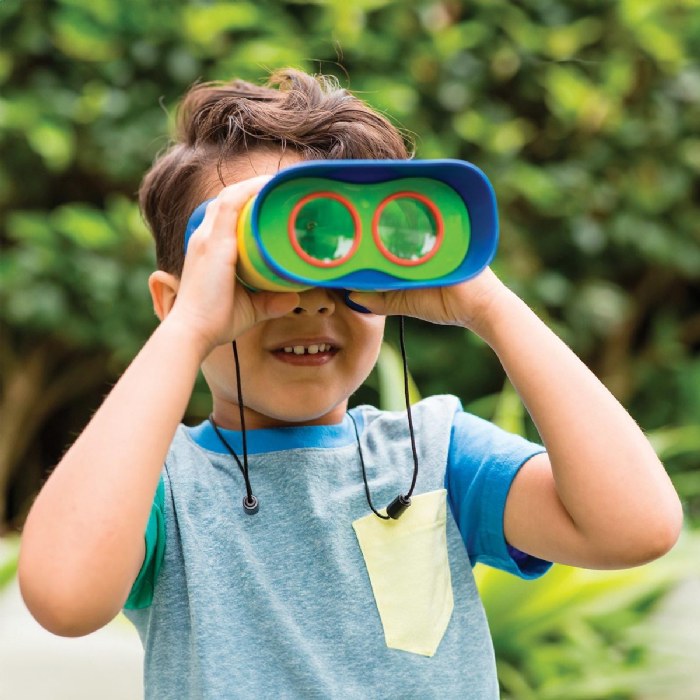 Alternate Image #1 of GeoSafari&reg; Jr. Kidnoculars