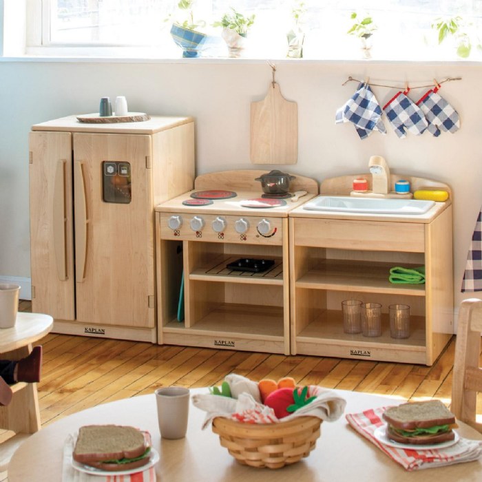 Alternate Image #1 of Premium Solid Maple Toddler Range