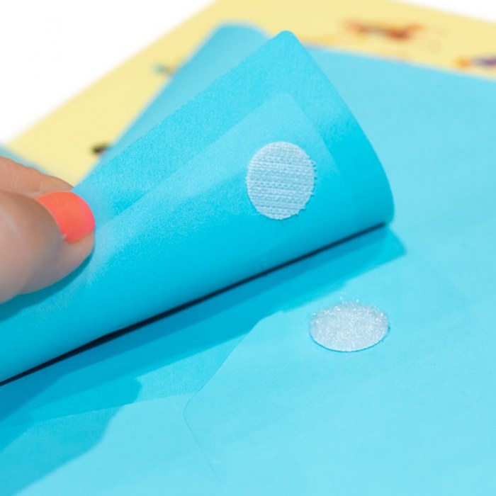 Primary Image of 0.625" Circle Hook Fasteners - 168 Pieces