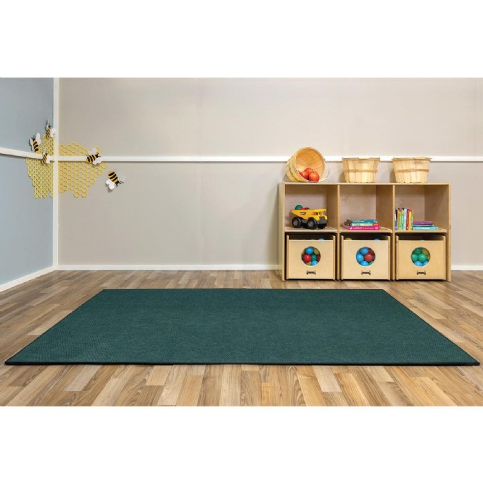 Alternate Image #1 of Kaplan&reg; Peak Outdoor/Indoor Carpets - 6' x 9' Rectangle - Evergreen