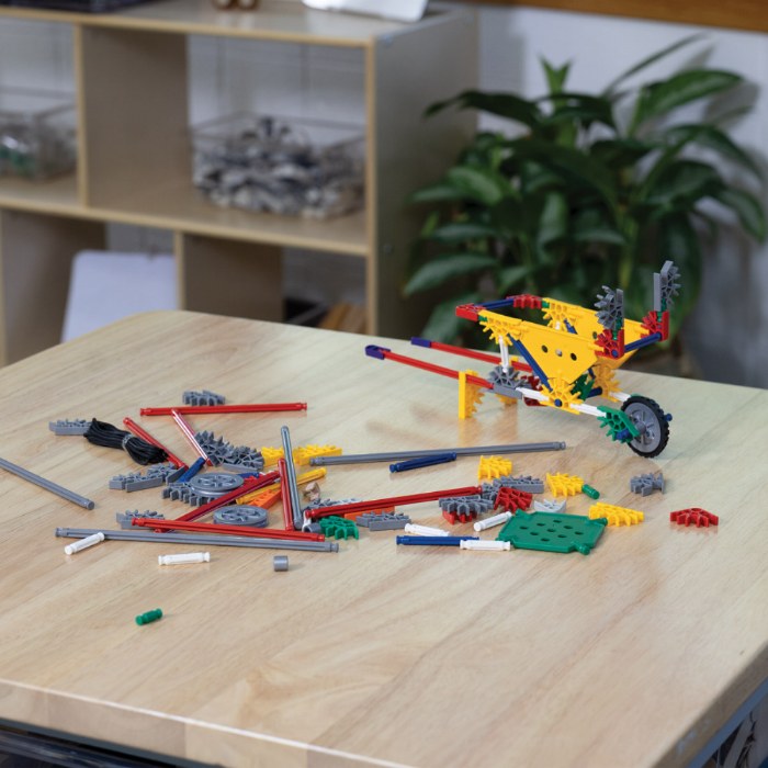 Alternate Image #1 of K'NEX&reg; Introduction to Simple Machines: Levers and Pulleys