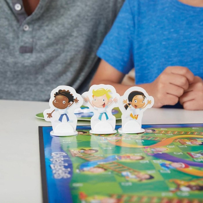 Alternate Image #1 of Chutes and Ladders&reg; Game