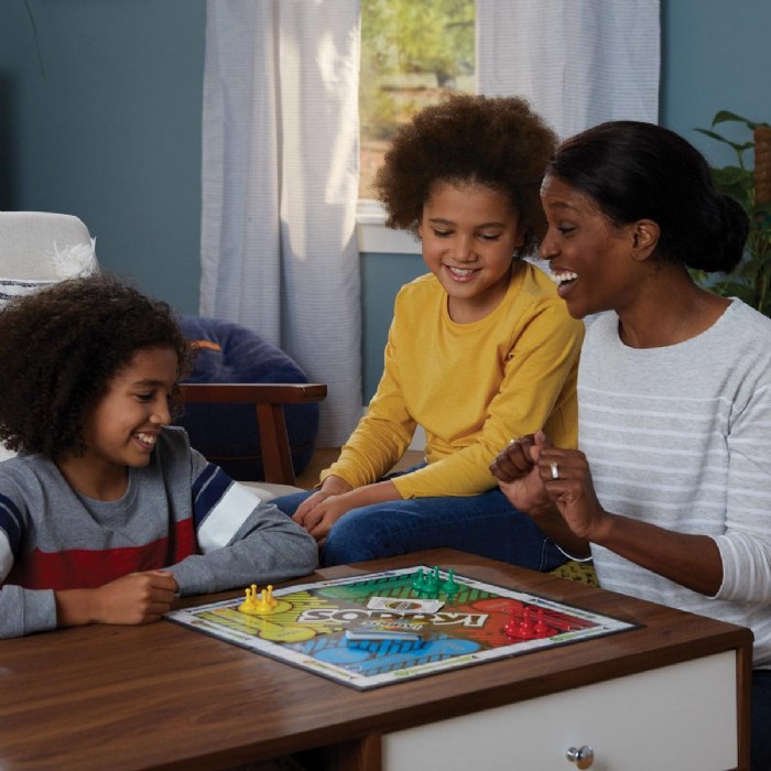 Alternate Image #1 of Sorry!&reg; Game