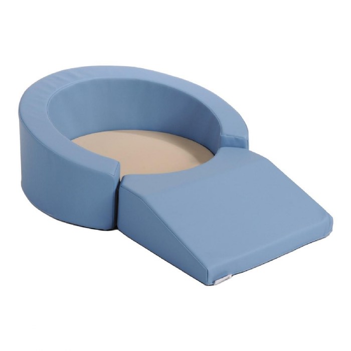 Primary Image of Roundabout Retreat