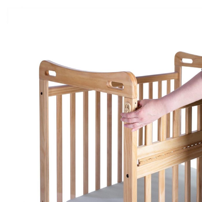 Alternate Image #1 of Safe & Sound&trade; Easy Reach Compact Crib