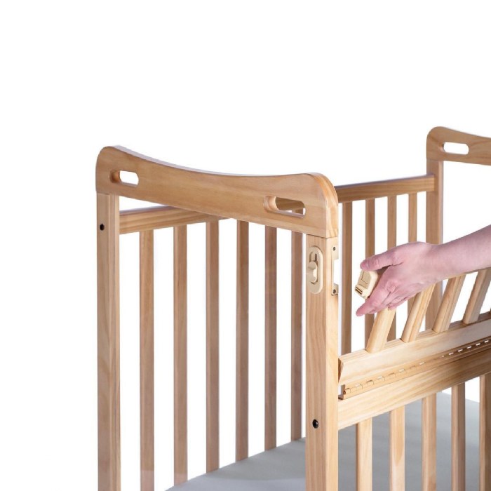 Alternate Image #1 of Safe & Sound&trade; Easy Reach Compact Crib