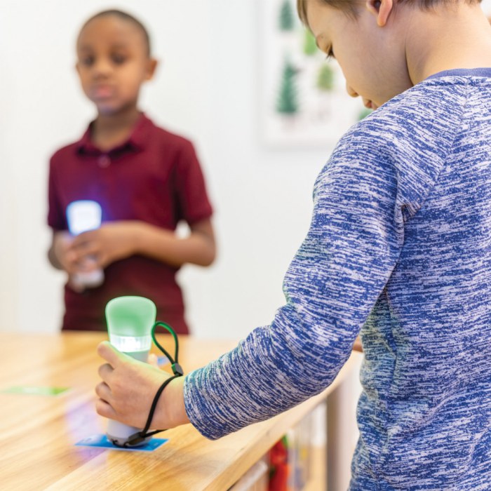 Alternate Image #1 of Picoo - Screen-Free Interactive Learning & Active Play System