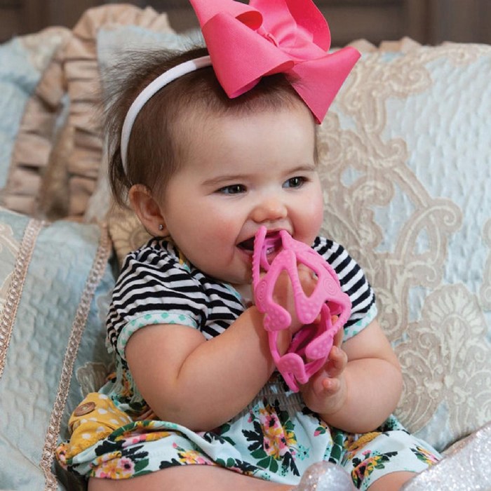 Alternate Image #1 of Tuggy Teething O Balls Set of 4