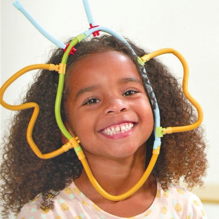 Alternate Image #1 of Spaghetteez Flexible Construction & Building Set - 100 Pieces