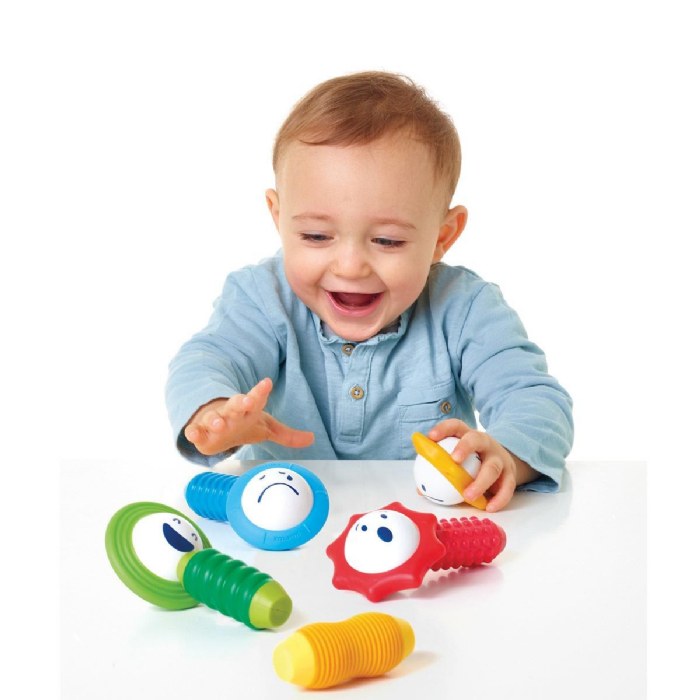 Alternate Image #1 of SmartMax&reg; My First Sounds & Senses Magnetic Discovery Building Set