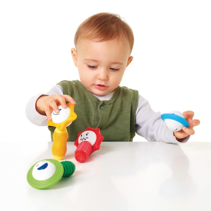 Alternate Image #1 of SmartMax&reg; My First Sounds & Senses Magnetic Discovery Building Set
