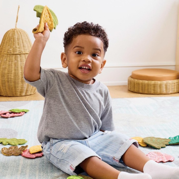 Alternate Image #1 of Crinkle Leaves - 30 Pieces