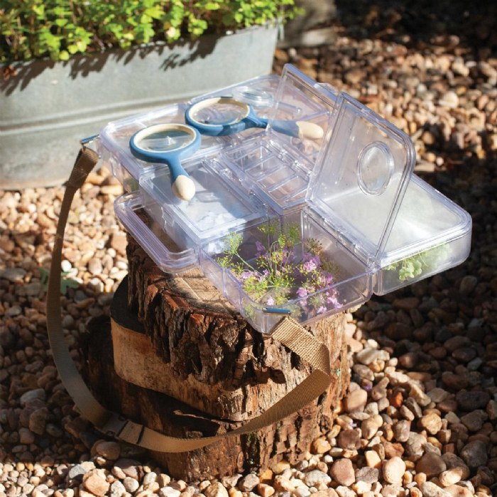 Alternate Image #1 of Traveling Treasures Discovery Lab