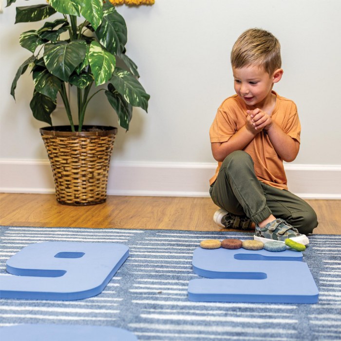 Alternate Image #1 of Jumbo Foam Numbers: 0-9