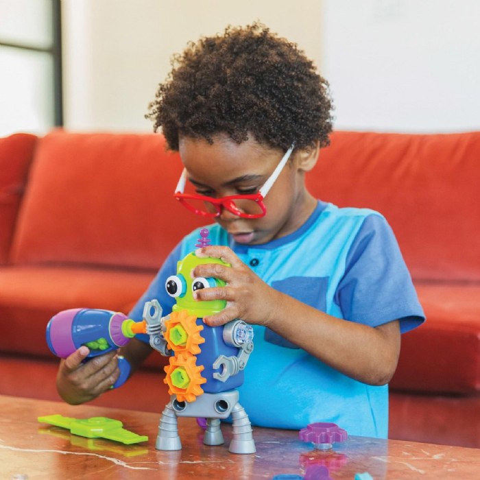 Alternate Image #1 of Design and Drill Robot Workshop XL - Build 6 Robots - 150 Pieces