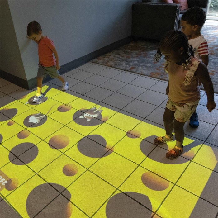 Alternate Image #1 of Beam Mobile with 12 month Eye Wiz Subscription and Warranty