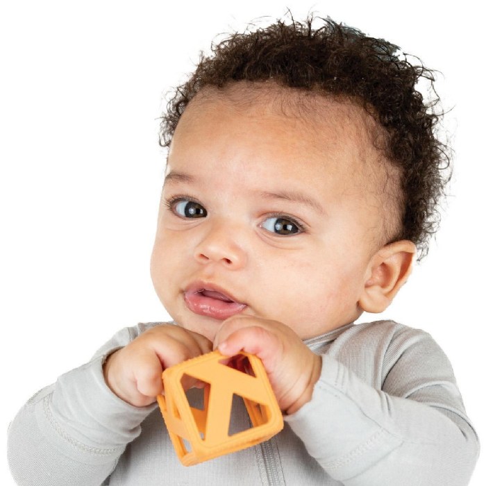 Alternate Image #1 of Stack N Chew&trade; Mini Cubes