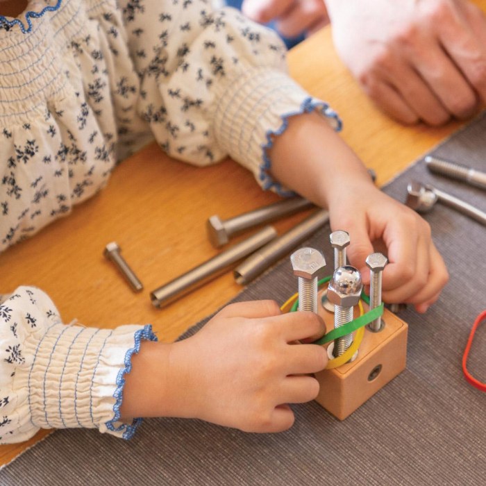 Alternate Image #1 of Random Robots Loose Parts Replacement Kit