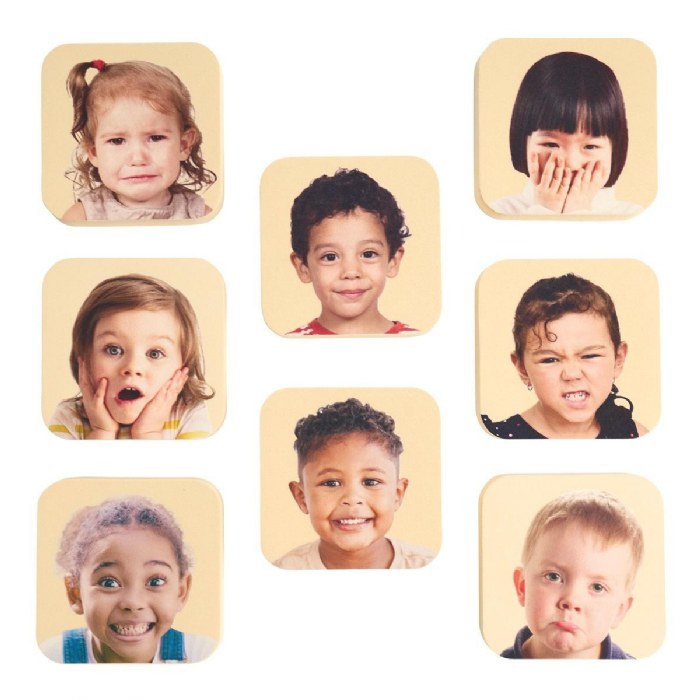 Alternate Image #1 of Mirror with Emotions Set