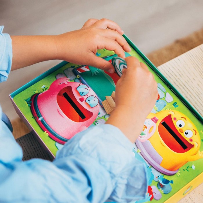 Alternate Image #1 of Hungry Bins: Learn to Recycle Memory Game