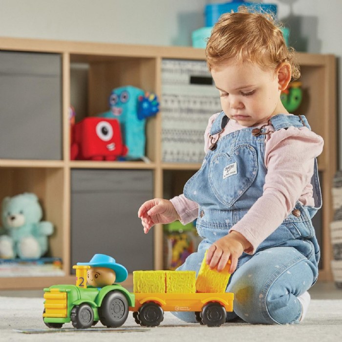 Alternate Image #1 of Peeksville Haul & Seek Tractor