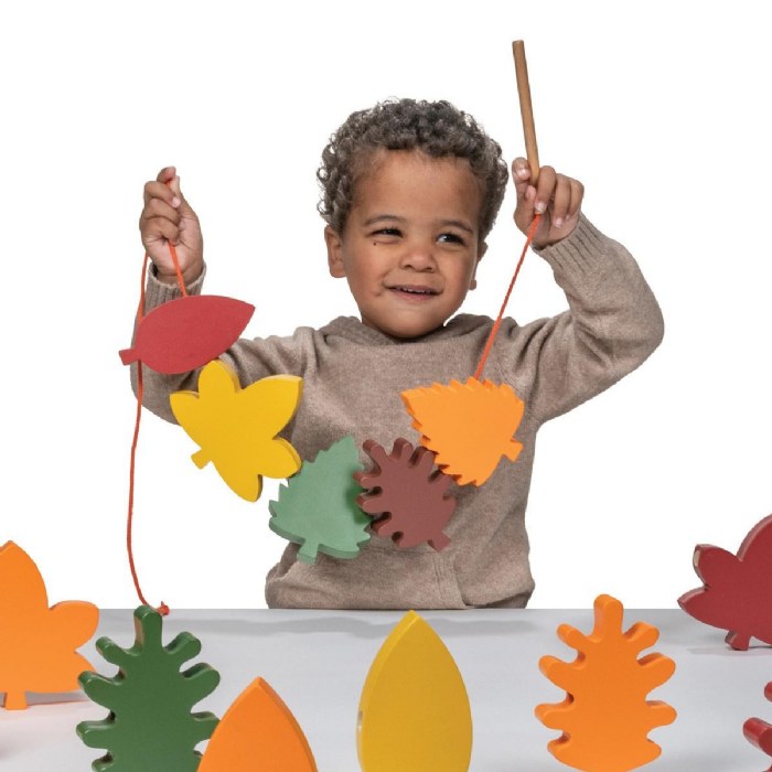 Alternate Image #1 of Jumbo Lacing Leaves