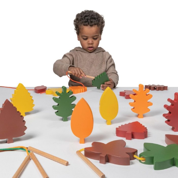 Alternate Image #1 of Jumbo Lacing Leaves