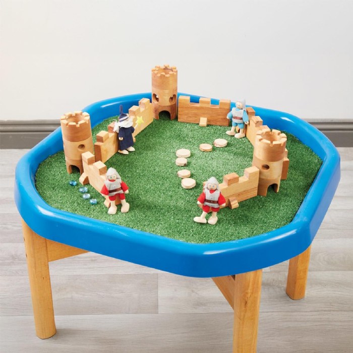 Primary Image of Mini Tuff Spot Grass Insert