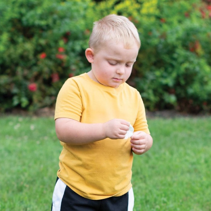 Alternate Image #1 of Fun Shaped Bandages - Set of 500