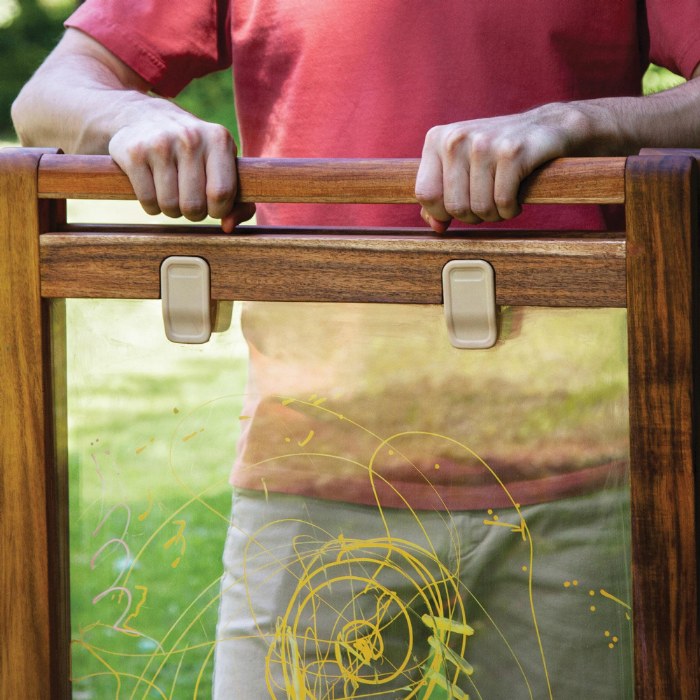 Alternate Image #1 of Acadia Outdoor Art Easel (Ready to Assemble)