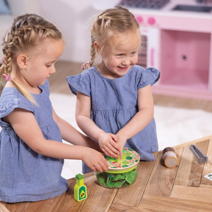 Alternate Image #1 of Salad Spinner Play Set