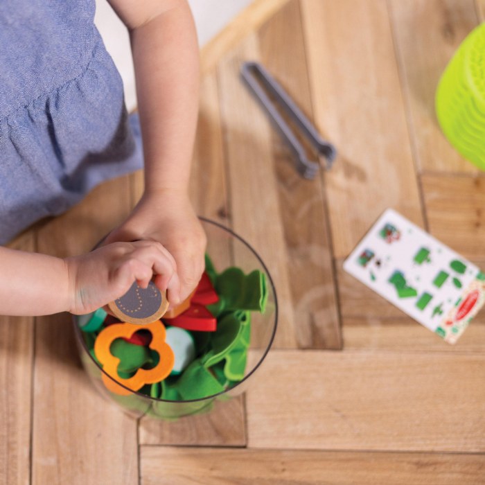 Alternate Image #1 of Salad Spinner Play Set