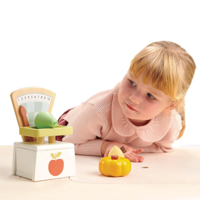 Alternate Image #1 of Wooden Market Scales