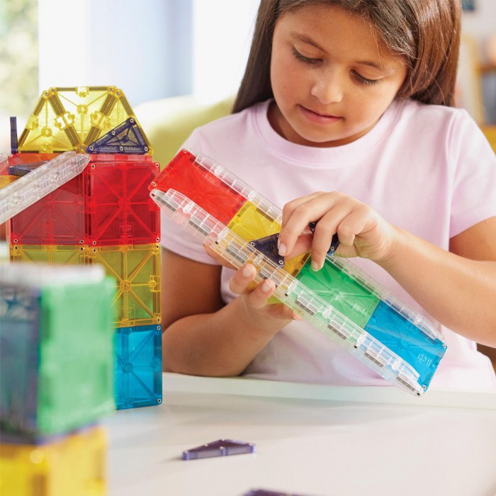 Alternate Image #1 of MAGNA-TILES&reg; Rail Racers Rail Pack - 8 Piece Set