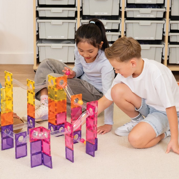Alternate Image #1 of Magnetic Ball Run Engineering Class Pack - 392 Pieces