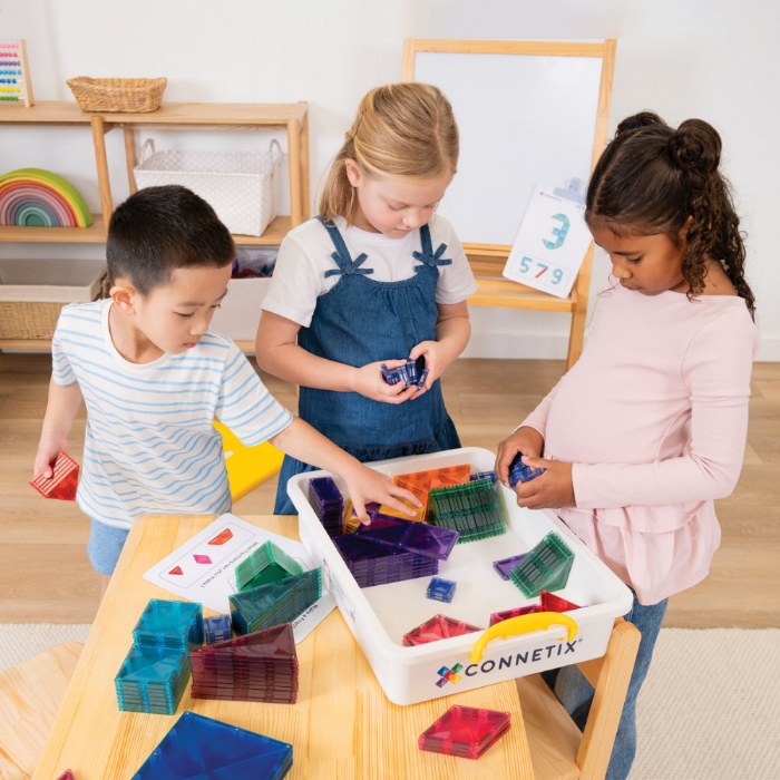 Alternate Image #1 of Magnetic Tiles Geometry Class Pack - 186 Pieces