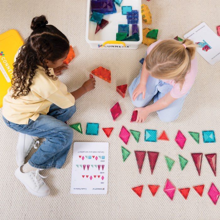 Alternate Image #1 of Magnetic Tiles Geometry Class Pack - 186 Pieces