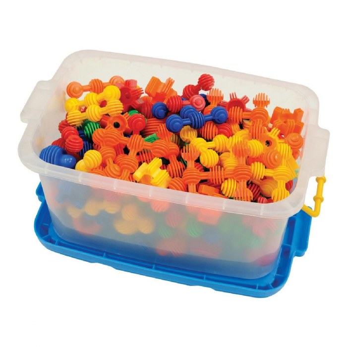 Primary Image of Connecting Balls Building Set - 140 Pieces