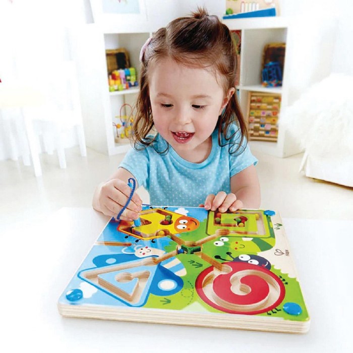 Alternate Image #1 of Magnetic Bug Bead Maze