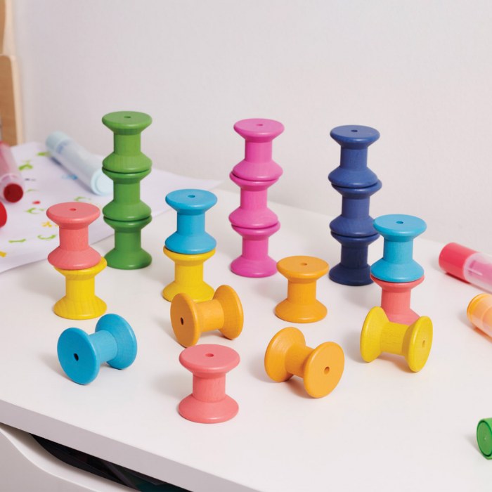 Alternate Image #1 of Rainbow Wood Loose Spools - 21 Pieces